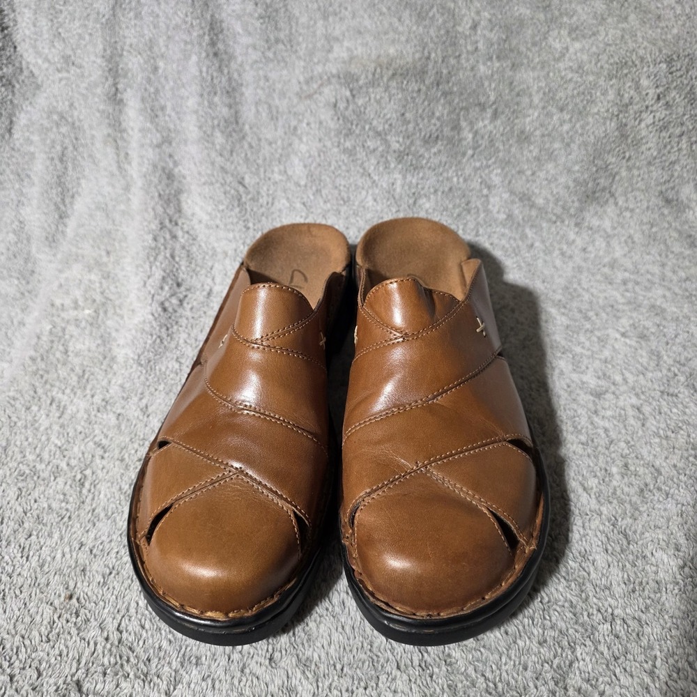 Clarks Womens Brown Leather Clogs Size 7M